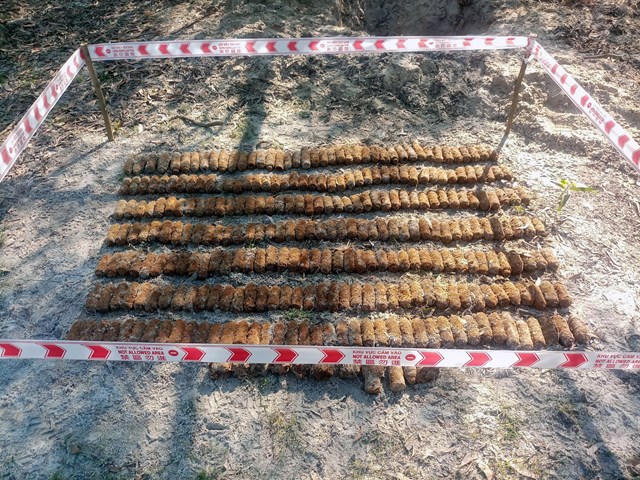 Phá huỷ an toàn một hầm đạn có gần 300 vật liệu nổ tại Quảng Trị