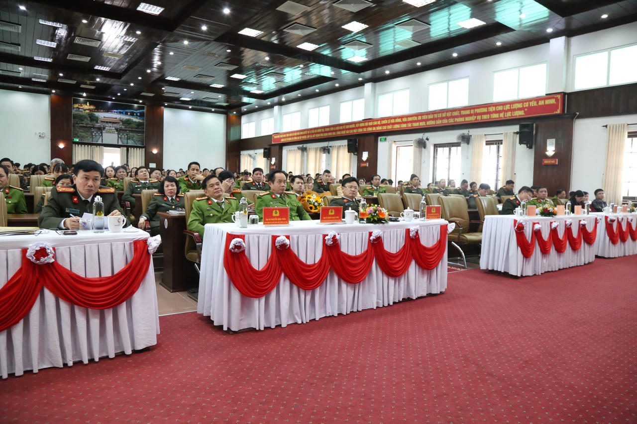 Công an Thừa Thiên Huế đẩy mạnh học tập, thực hiện 6 điều Bác Hồ dạy