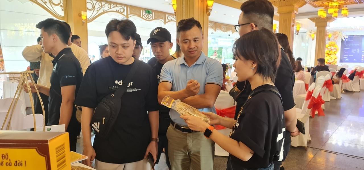 Đưa đặc sản Huế vươn xa hơn qua nền tảng Tiktok