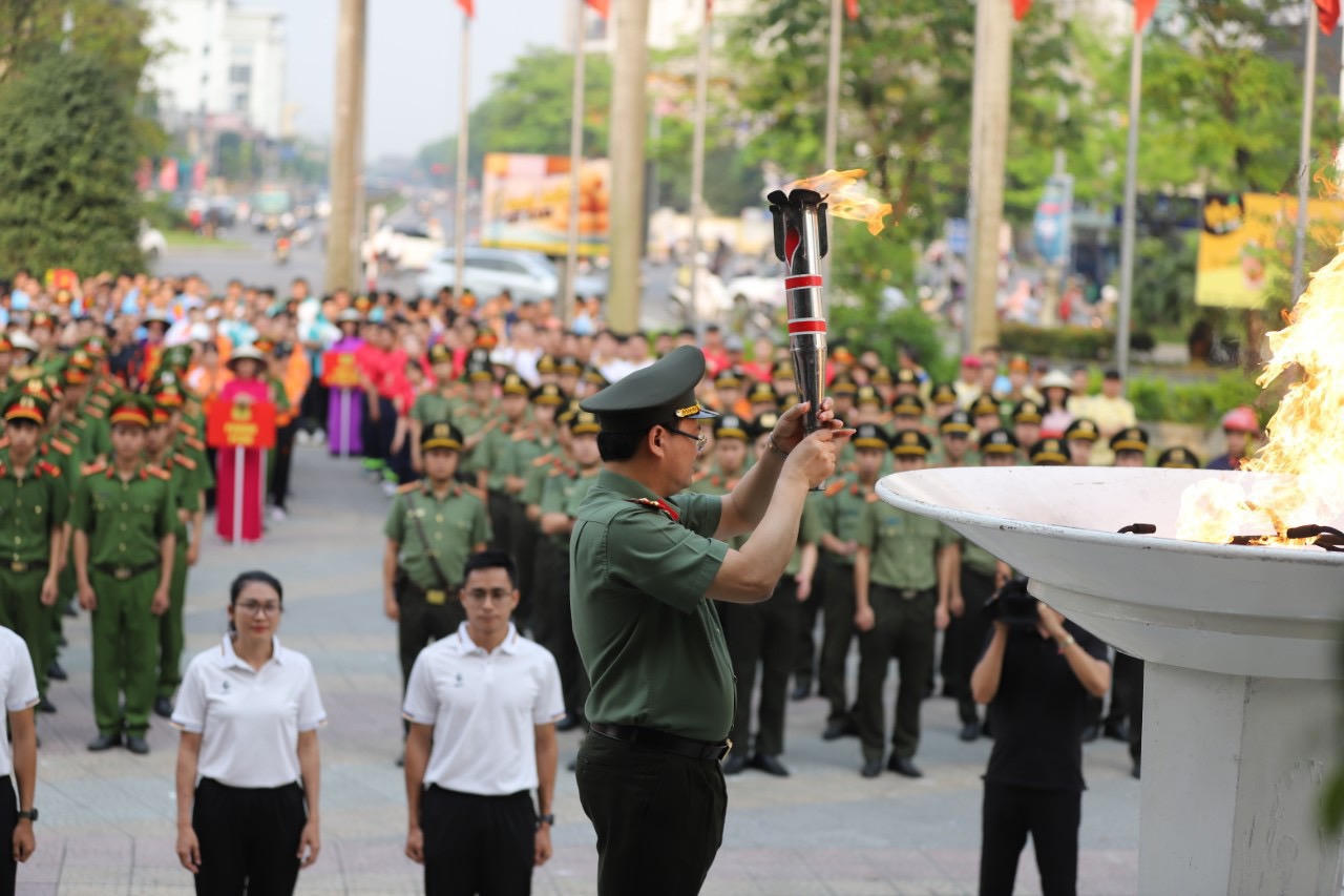 Thừa Thiên Huế: Khai mạc Đại hội khoẻ “Vì an ninh Tổ quốc” năm 2023