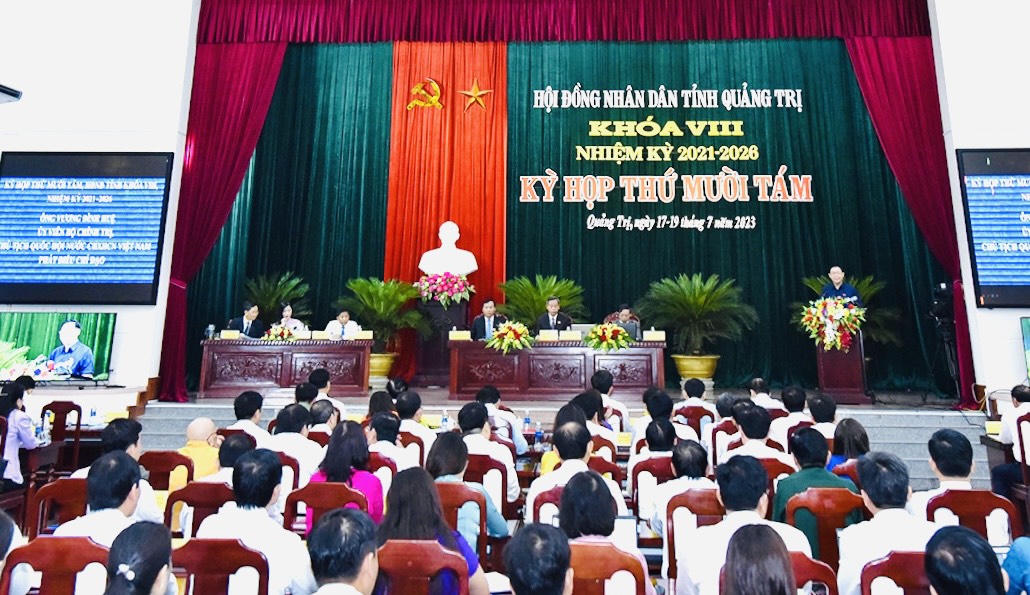 Chủ tịch Quốc hội Vương Đình Huệ dự khai mạc Kỳ họp thứ 18 HĐND tỉnh Quảng Trị