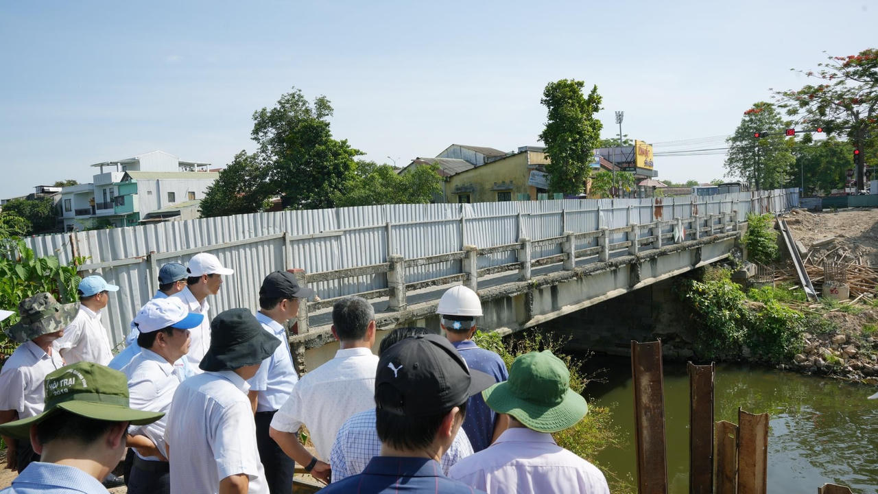 Thừa Thiên Huế: Xử lý 'mạnh tay' nhà thầu vi phạm hợp đồng, thi công chậm tiến độ