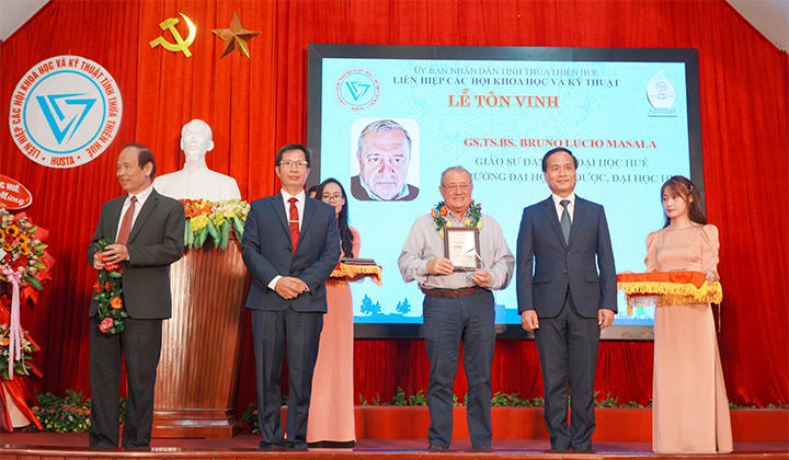 Thừa Thiên Huế tôn vinh 17 trí thức Khoa học và Công nghệ tiêu biểu lần thứ VII năm 2023