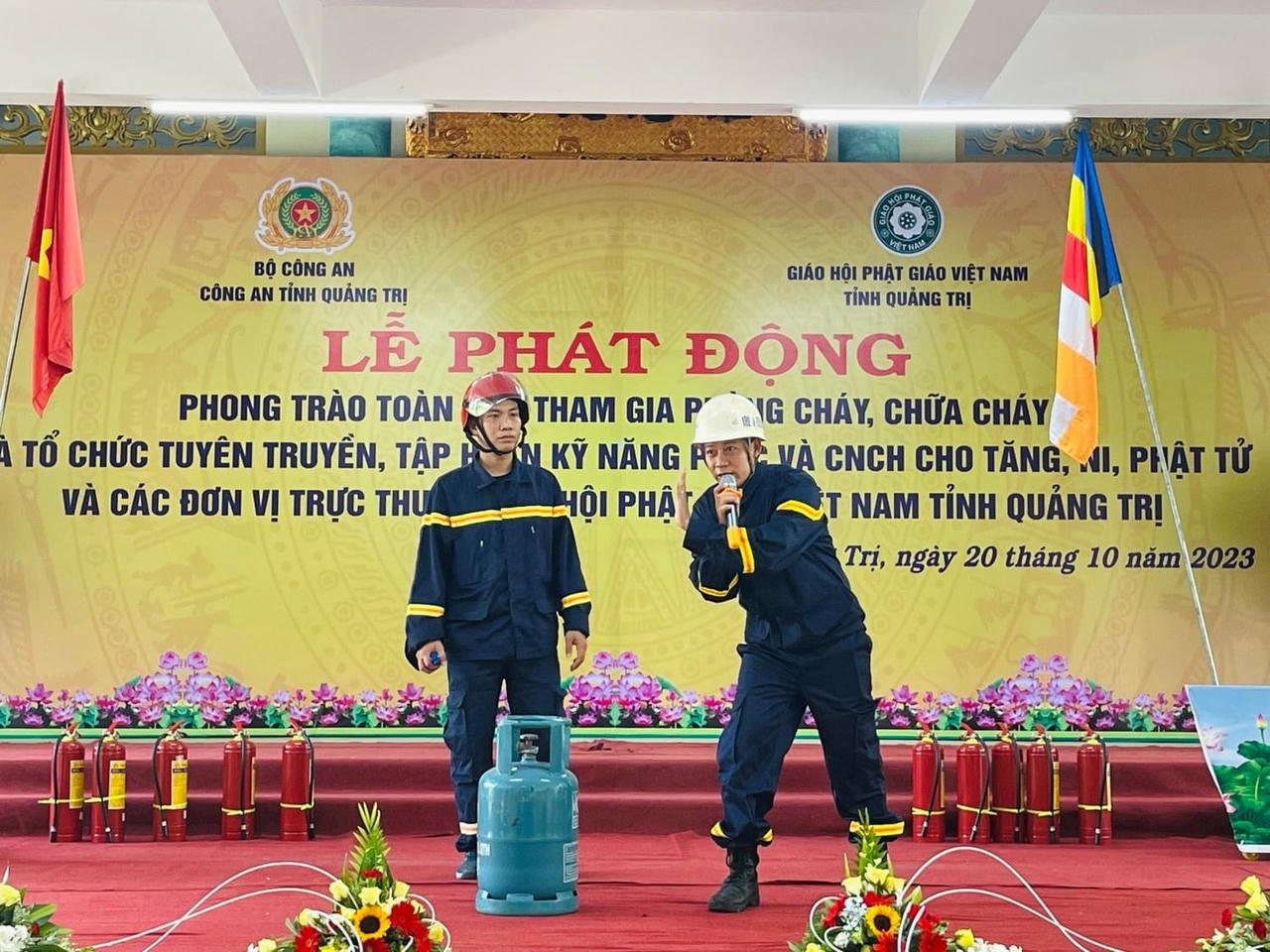 Tuyên truyền phòng cháy chữa cháy cho hơn 500 tăng ni, phật tử