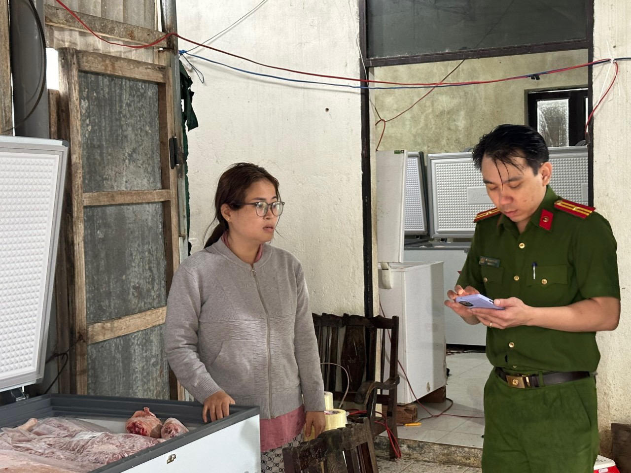 Phát hiện hơn 1 tấn thịt heo, bò nhập lậu không rõ nguồn gốc xuất xứ