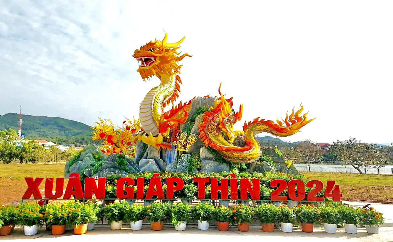 Quảng Trị trình làng linh vật rồng uy nghi, gây ‘sốt’ mạng xã hội