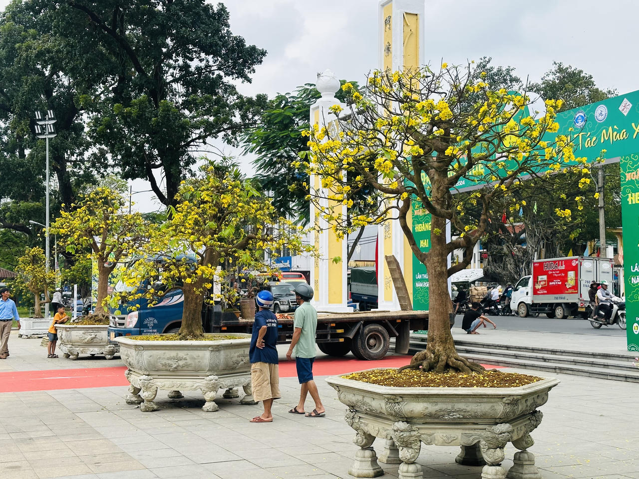 Huế rộn ràng vào xuân