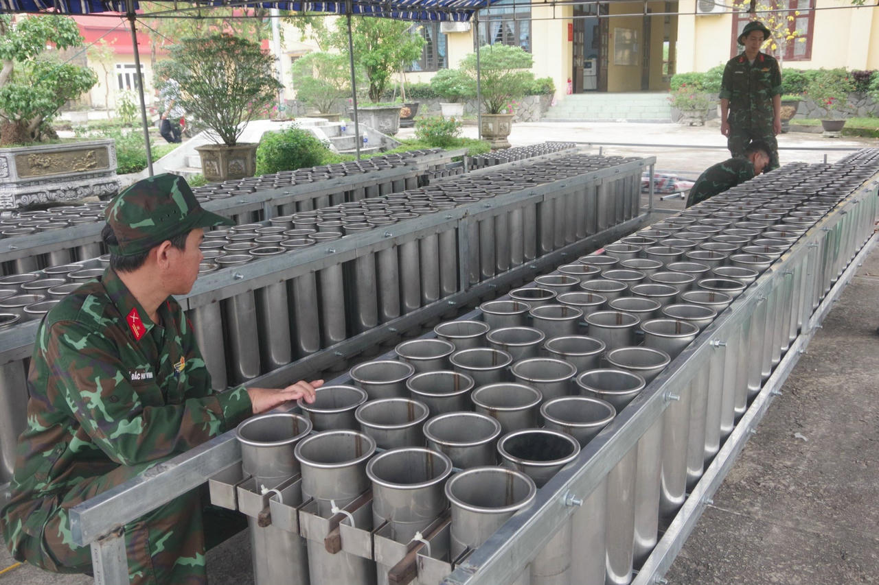 2.000 quả pháo hoa 'lên nòng' sẵn sàng cho đêm giao thừa ở Thừa Thiên Huế