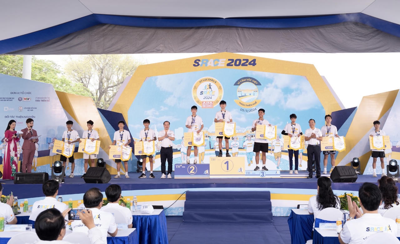 Hàng nghìn học sinh, sinh viên tham gia giải chạy S-Race 2024 tại Thừa Thiên Huế