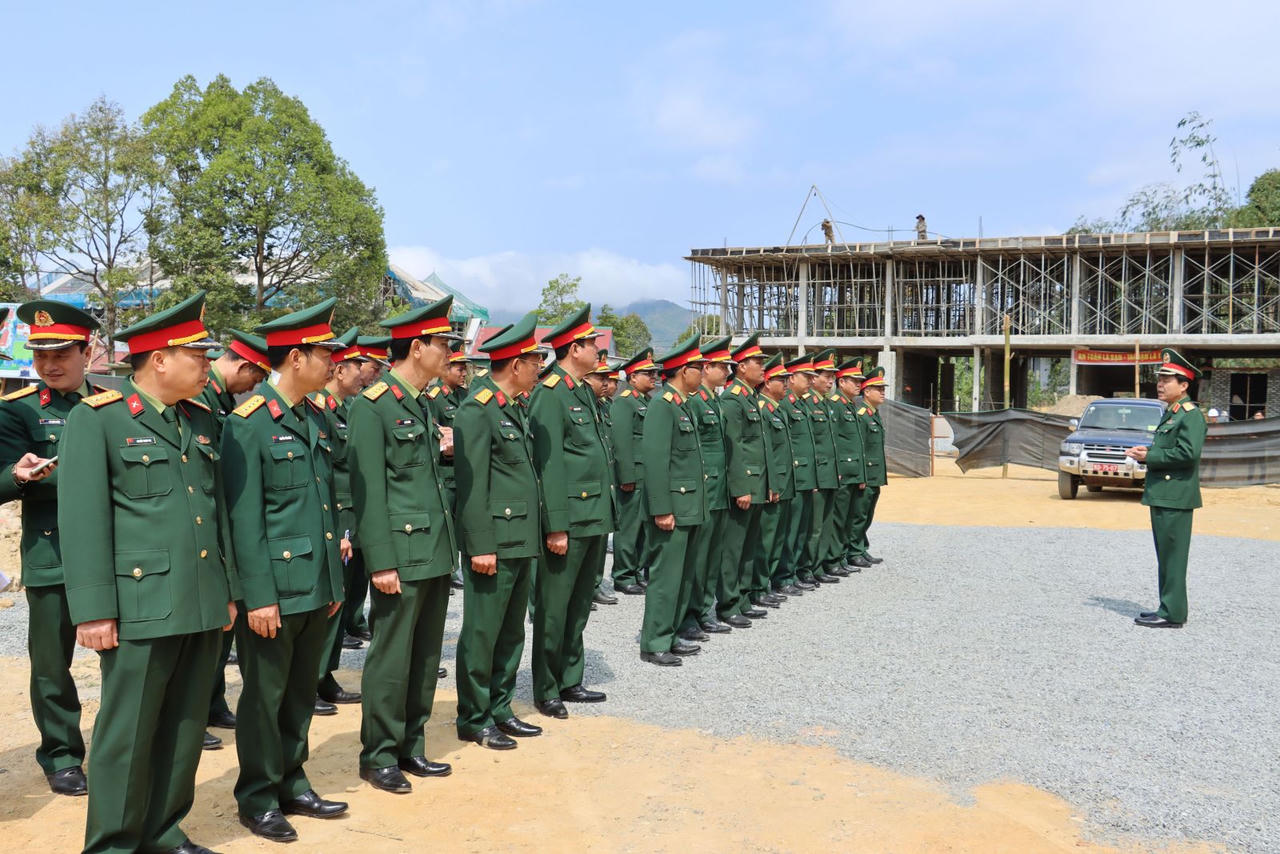 Quân khu 4 kiểm tra kết quả thực hiện nhiệm vụ quân sự, quốc phòng trên tuyến biên giới tỉnh Thừa Thiên Huế