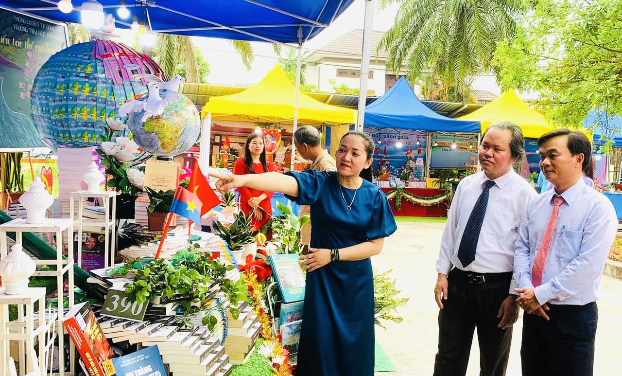 Khai mạc Ngày Sách và Văn hóa đọc Việt Nam tại Quảng Trị