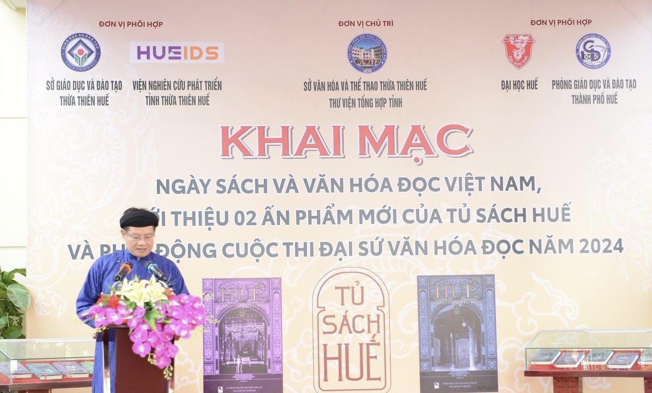 Ra mắt 2 ấn phẩm Tủ sách Huế và khai hội Ngày sách và Văn hoá đọc