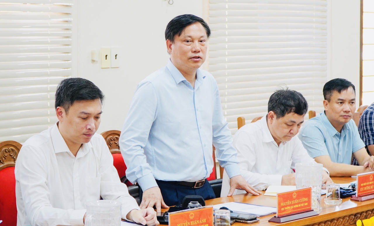 Băn khoăn phương án phân luồng giao thông trên tuyến cao tốc Cam Lộ - La Sơn