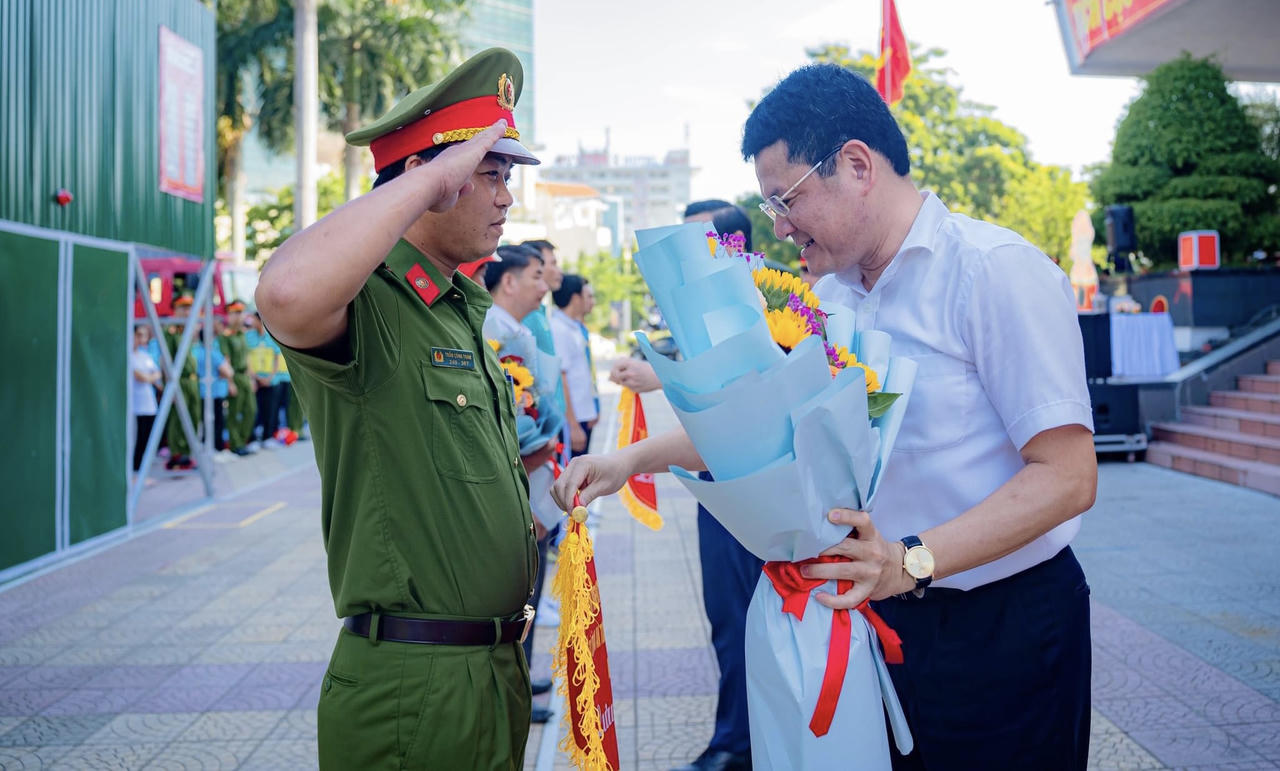 80 vận động viên tranh tài nghiệp vụ chữa cháy ở Thừa Thiên Huế