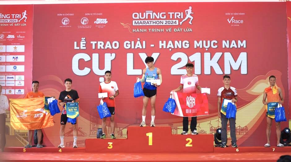 3.000 vận động viên tham gia giải chạy Quảng Trị Marathon - Hành trình về Đất lửa