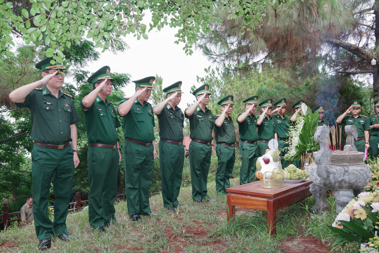 Chính ủy Bộ đội Biên phòng đánh giá cao kết quả biên phòng Quảng Bình đạt được