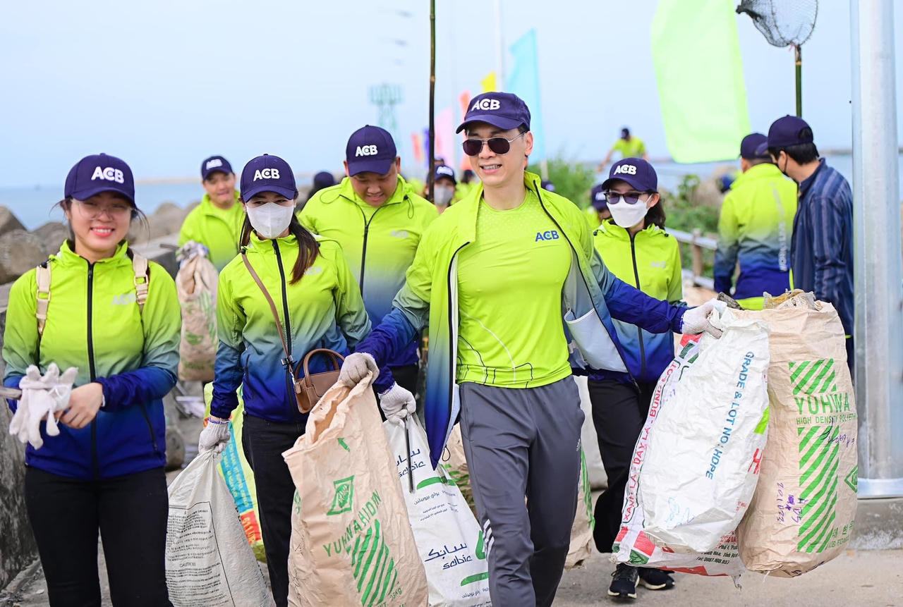 ACB vào Top 50 doanh nghiệp phát triển bền vững Việt Nam 