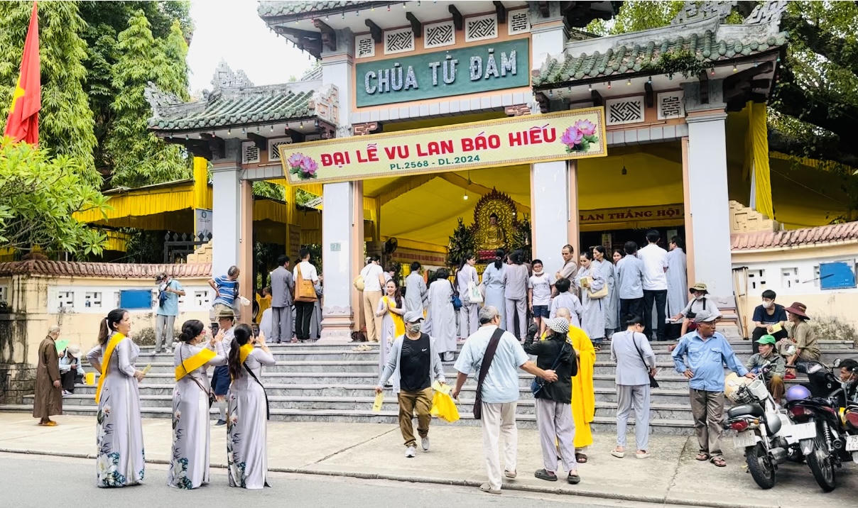 Mùa Vu lan trên đất Cố đô Huế