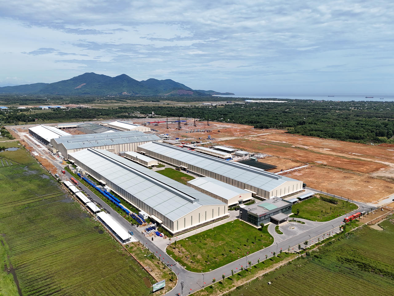 Khởi công nhà máy sản xuất động cơ ô tô trị giá 260 triệu USD ở Thừa Thiên Huế