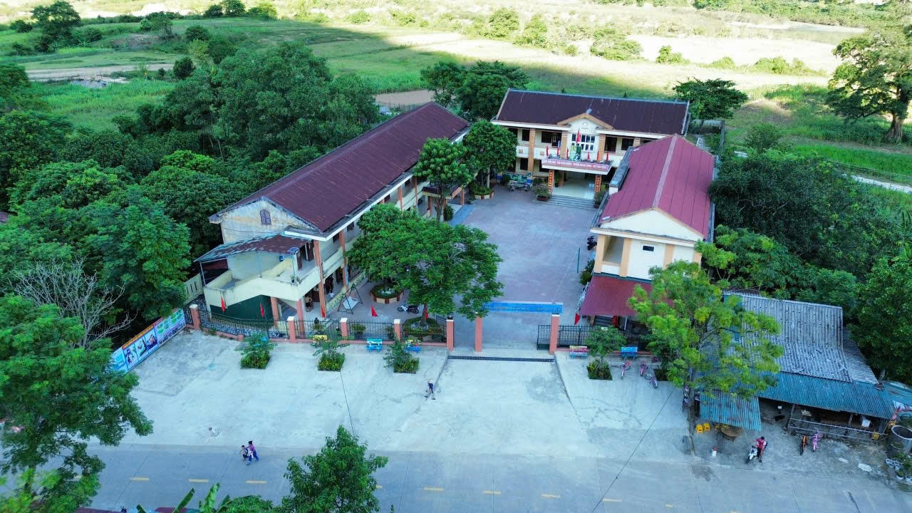 ‘Gieo chữ’ giữa đại ngàn Trường Sơn