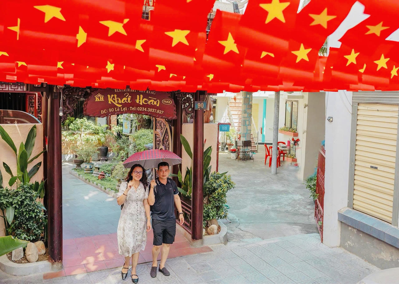 Cố đô Huế rực rỡ cờ đỏ sao vàng chào mừng Quốc Khánh 2/9