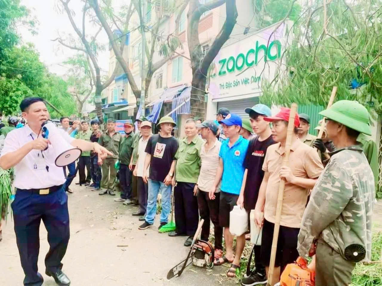 Người Quảng Bình hướng về vùng tâm bão