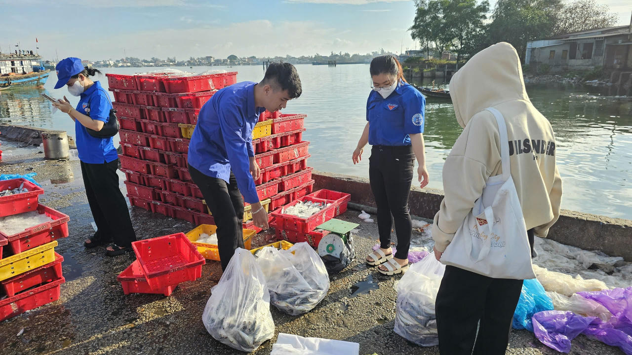 Hội Doanh nhân trẻ tỉnh Thừa Thiên Huế hướng về người dân vùng lũ