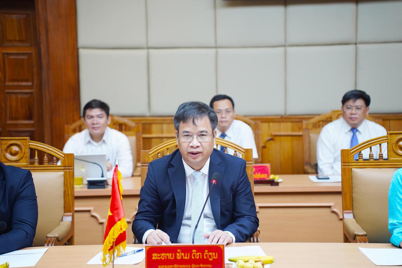 Lãnh đạo tỉnh Thừa Thiên Huế hội đàm với Đoàn đại biểu tỉnh Champasak (Lào)