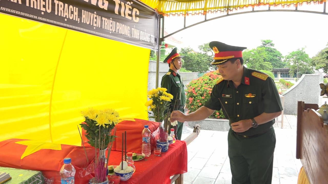 Huyện Triệu Phong truy điệu và an táng 2 hài cốt liệt sĩ