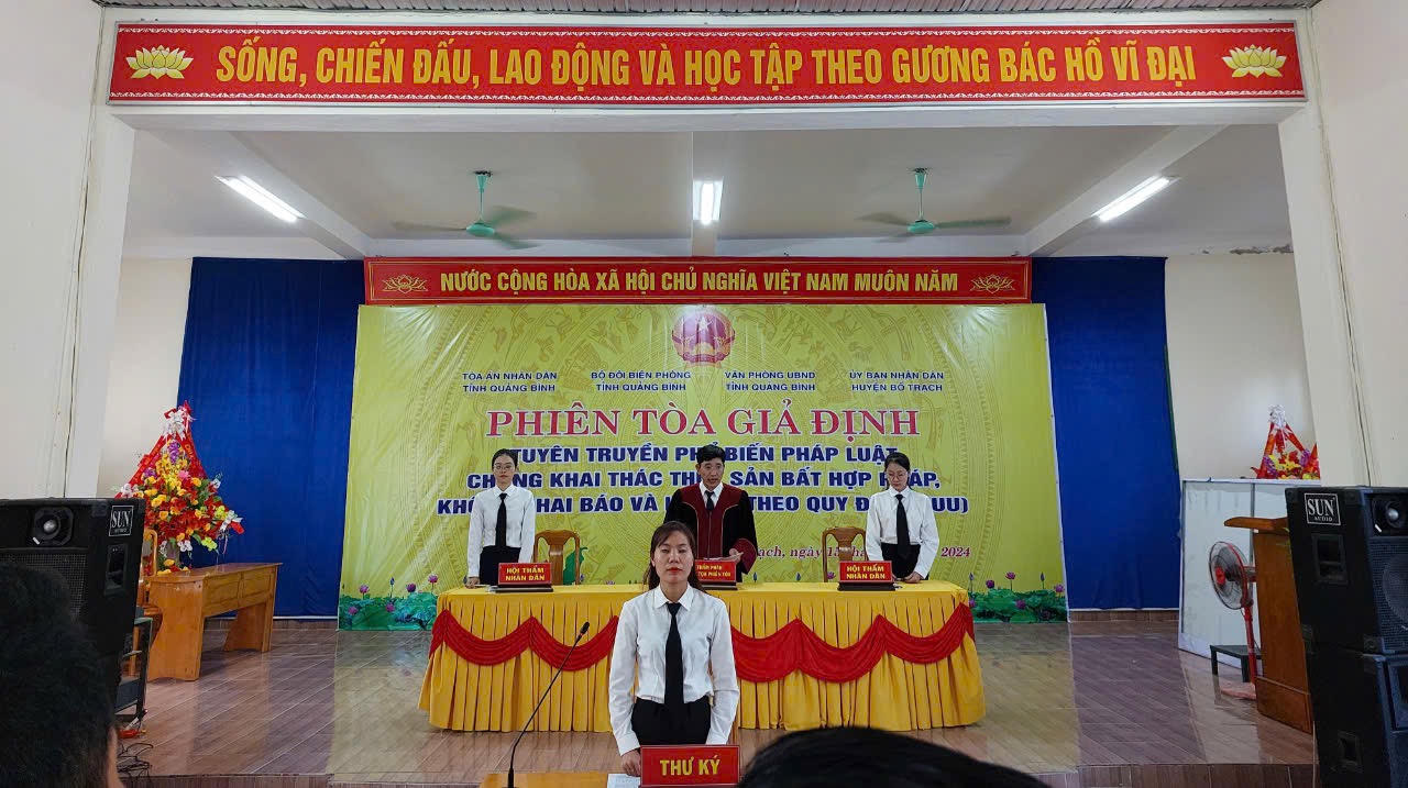 Nâng nhận thức cho ngư dân về chống khai thác IUU từ phiên tòa giả định