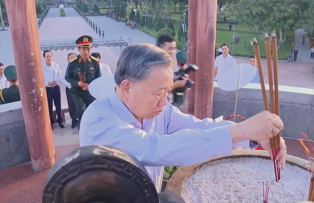 Tổng Bí thư, Chủ tịch nước Tô Lâm dâng hương tưởng nhớ các anh hùng liệt sĩ tại Quảng Trị