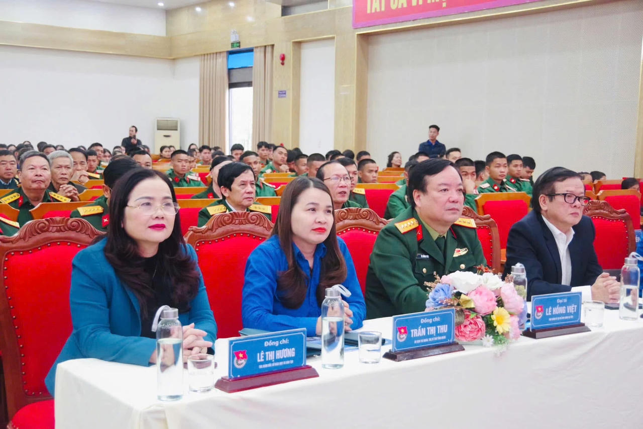 'Tiếp lửa truyền thống' cho thế hệ trẻ Quảng Trị