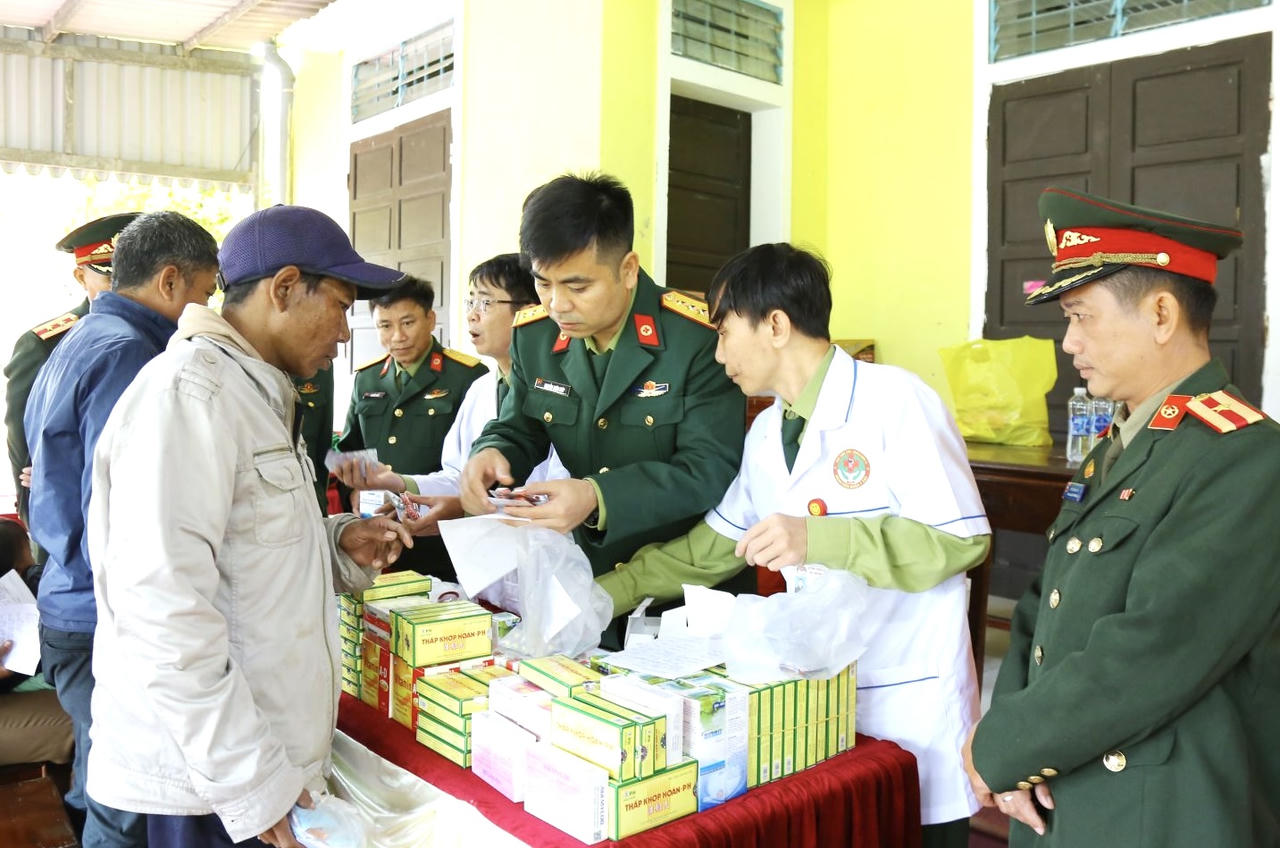 Nhiều hoạt động ý nghĩa, thiết thực hướng về biên cương xứ Huế