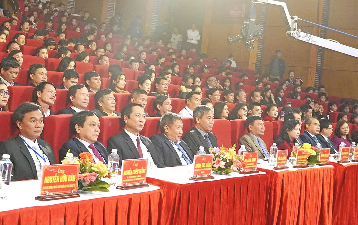 Rực rỡ đêm khai mạc Ngày hội Văn hóa các dân tộc Việt Nam năm 2024