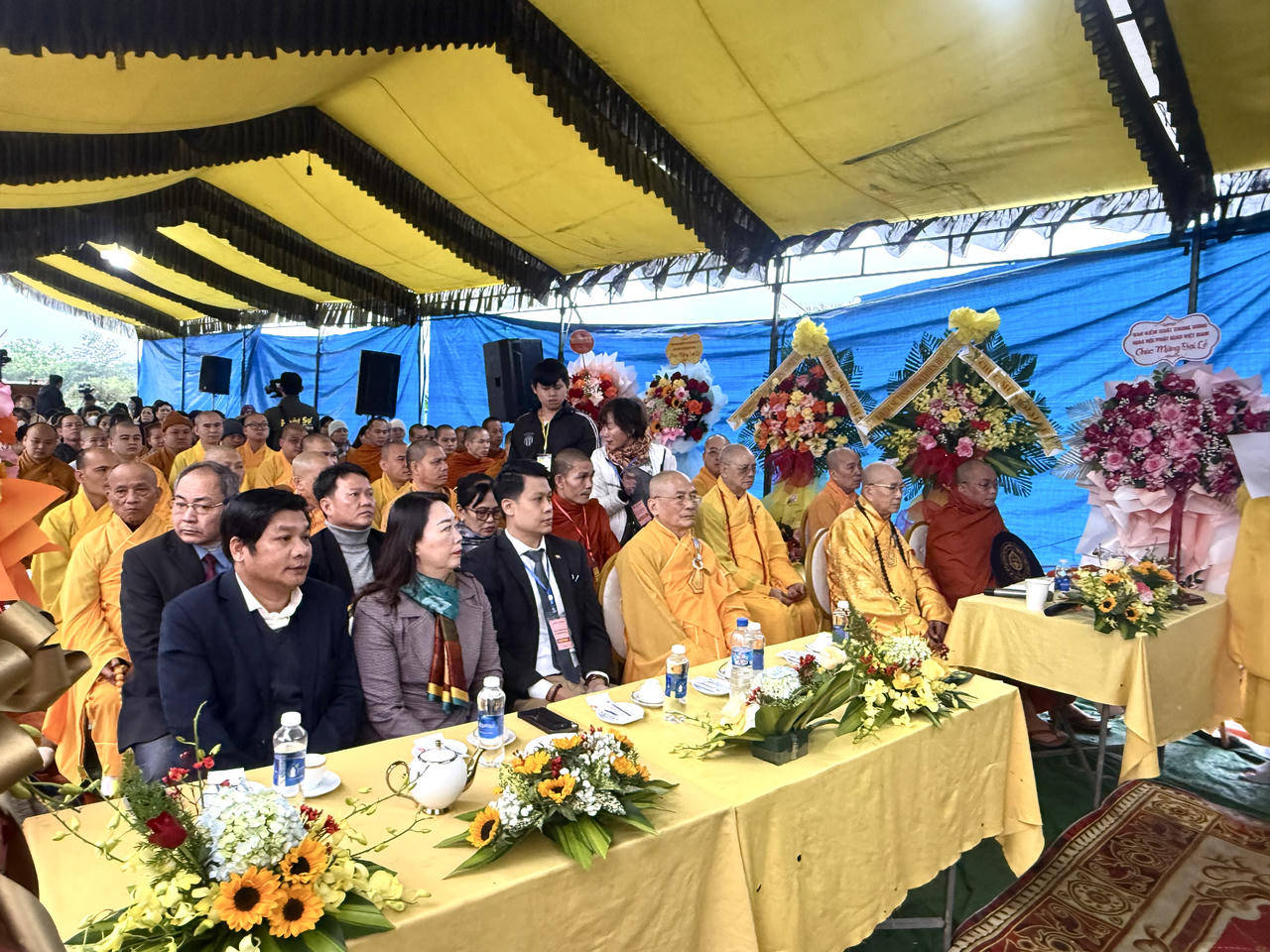 Rót đồng tượng Phật nặng 7 tấn tại Thừa Thiên Huế