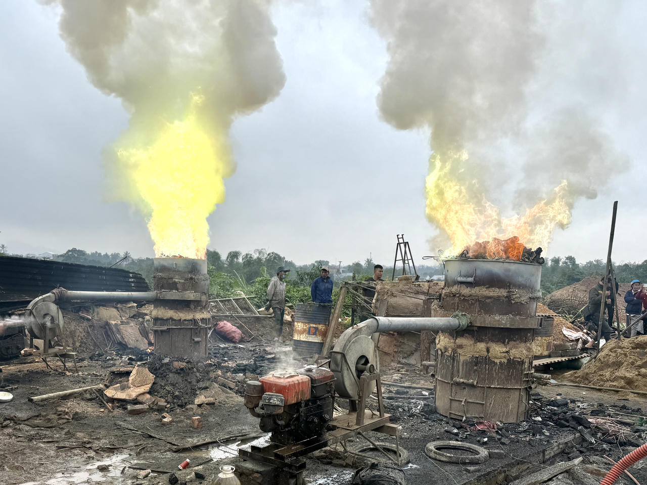 Rót đồng tượng Phật nặng 7 tấn tại Thừa Thiên Huế