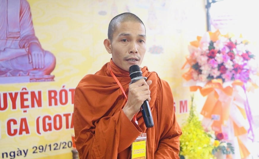 Rót đồng tượng Phật nặng 7 tấn tại Thừa Thiên Huế