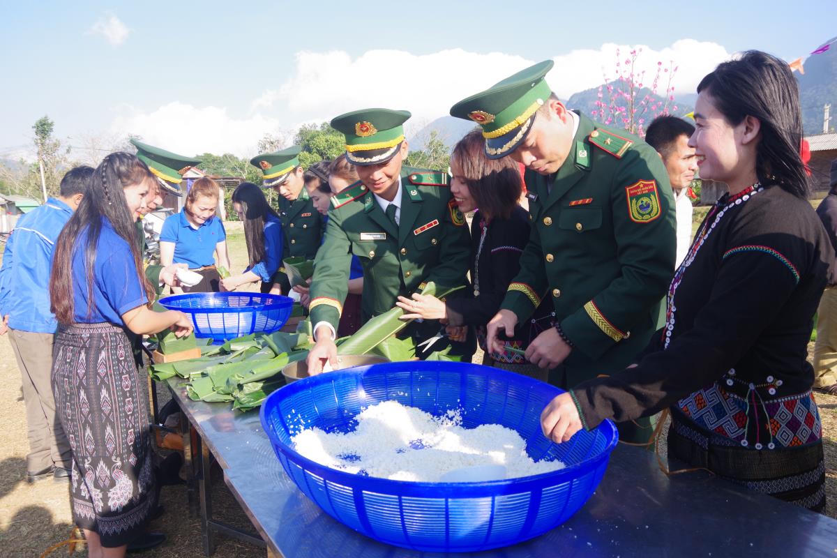 Nhiều hoạt động ý nghĩa trong Chương trình 'Xuân Biên phòng ấm lòng dân bản' tại biên giới Quảng Trị