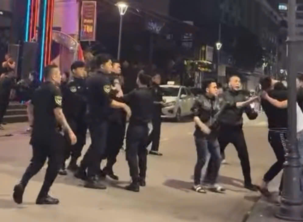 Tạm giữ hình sự 7 đối tượng trong vụ ẩu đả trước quán Beer ở Huế