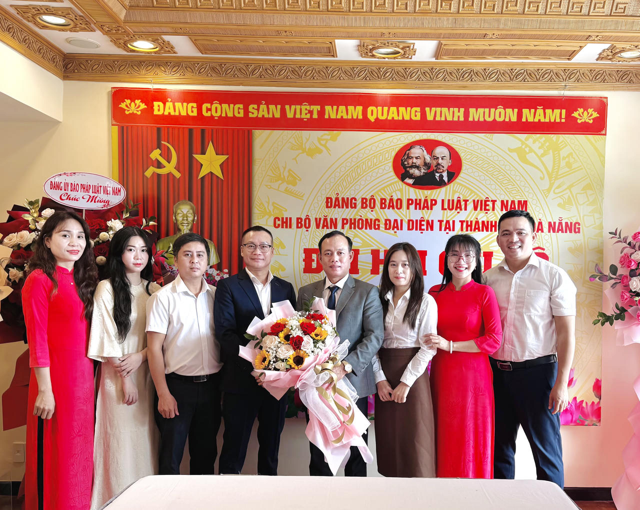 Chi bộ Văn phòng Đại diện Báo Pháp luật Việt Nam tại TP Đà Nẵng tổ chức Đại hội nhiệm kỳ 2025-2027
