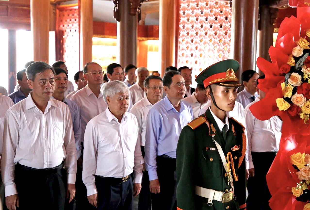 Chủ tịch Quốc hội Trần Thanh Mẫn dự Lễ khánh thành Khu lưu niệm Tổng Bí thư Lê Duẩn 