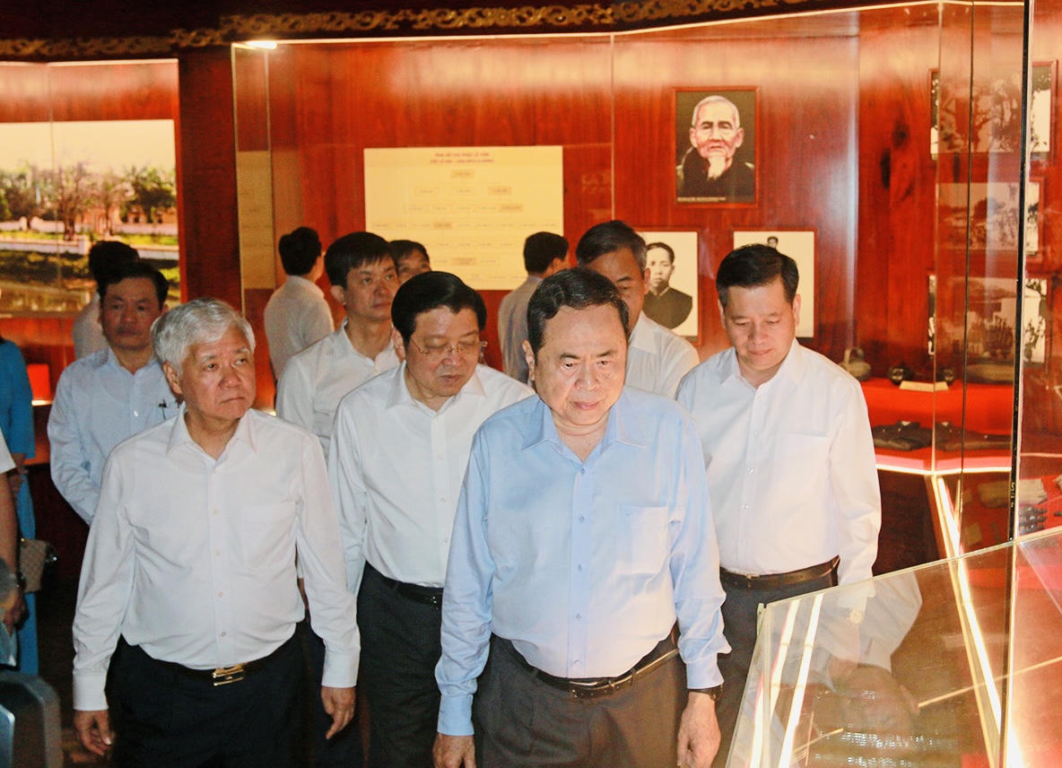 Chủ tịch Quốc hội Trần Thanh Mẫn dự Lễ khánh thành Khu lưu niệm Tổng Bí thư Lê Duẩn 