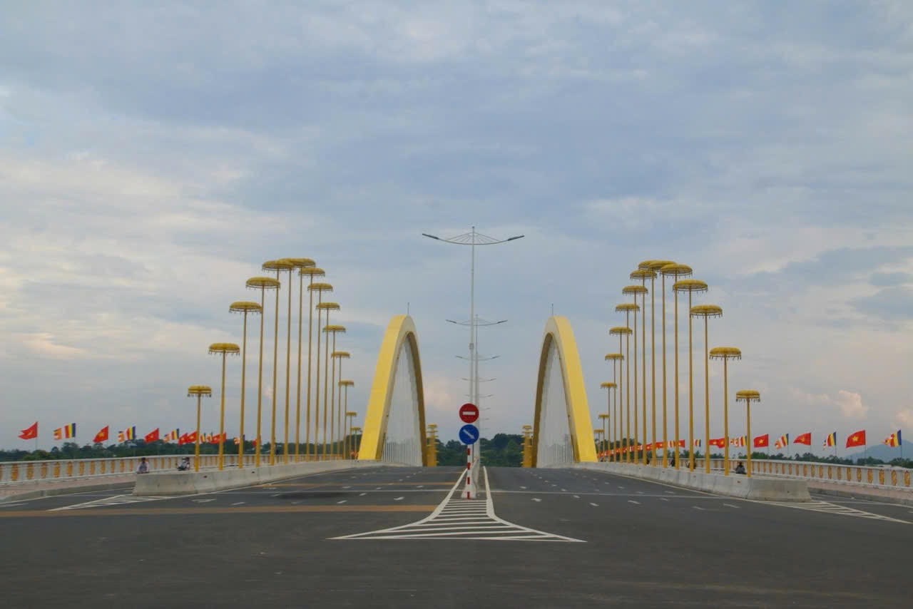 Huế rộn ràng không khí đón mừng Phật đản 2025