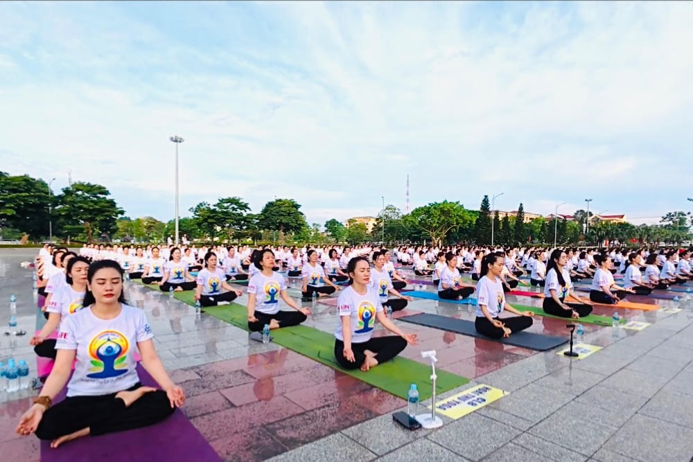 Quảng Trị rộn ràng hưởng ứng Ngày Quốc tế Yoga 2025