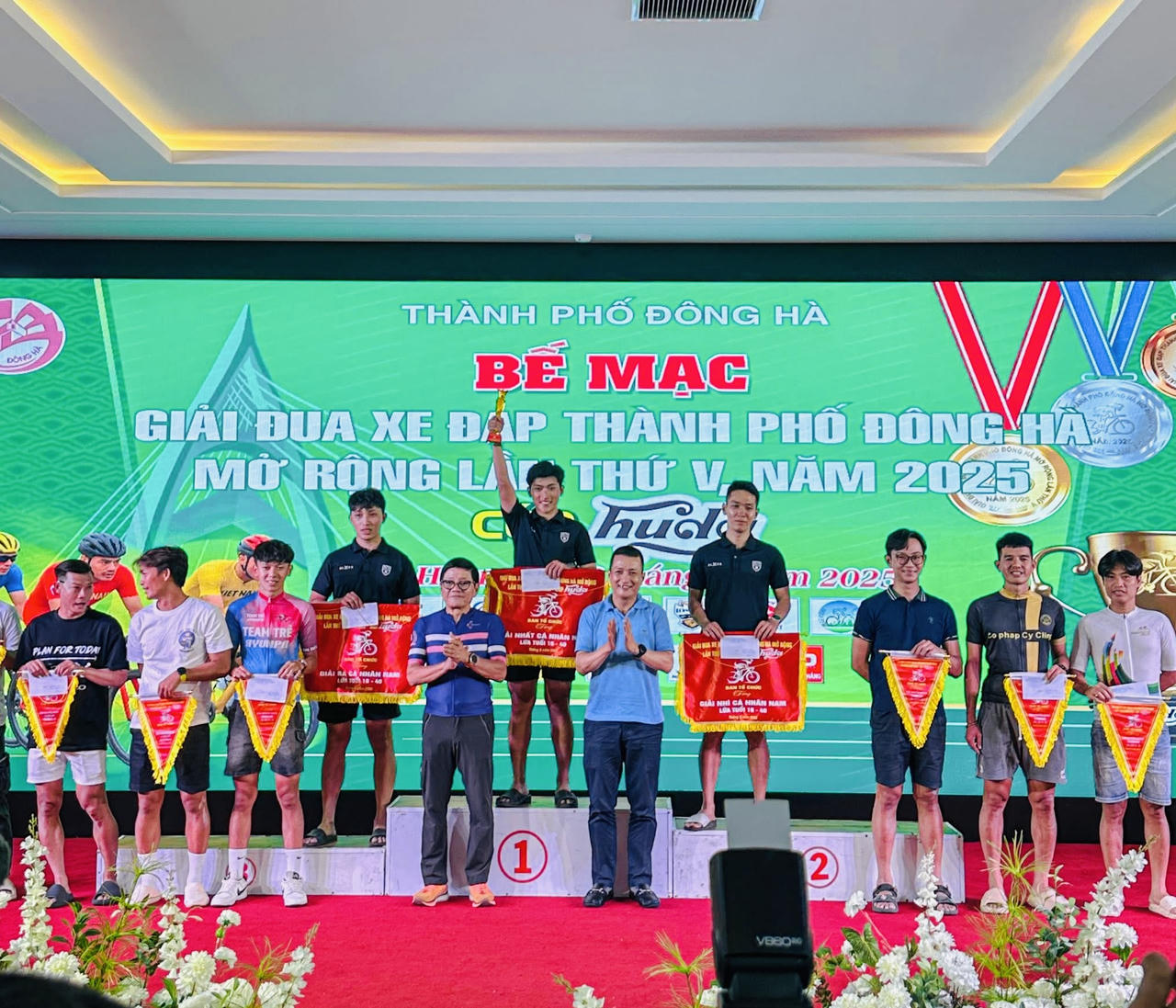 Sôi động Giải đua xe đạp TP Đông Hà mở rộng