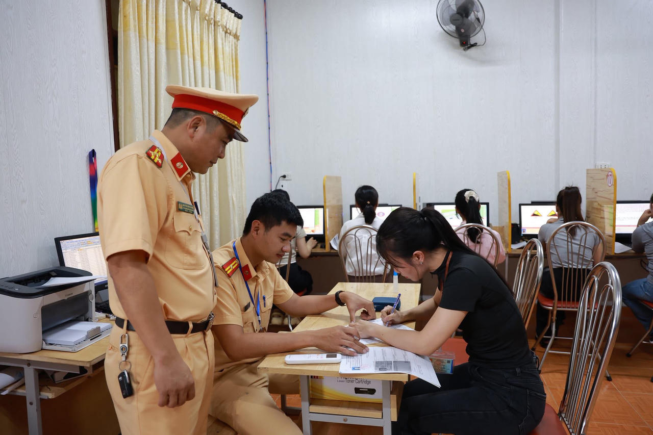 Công an tỉnh Quảng Trị tổ chức sát hạch cấp giấy phép lái xe ô tô đợt đầu tiên