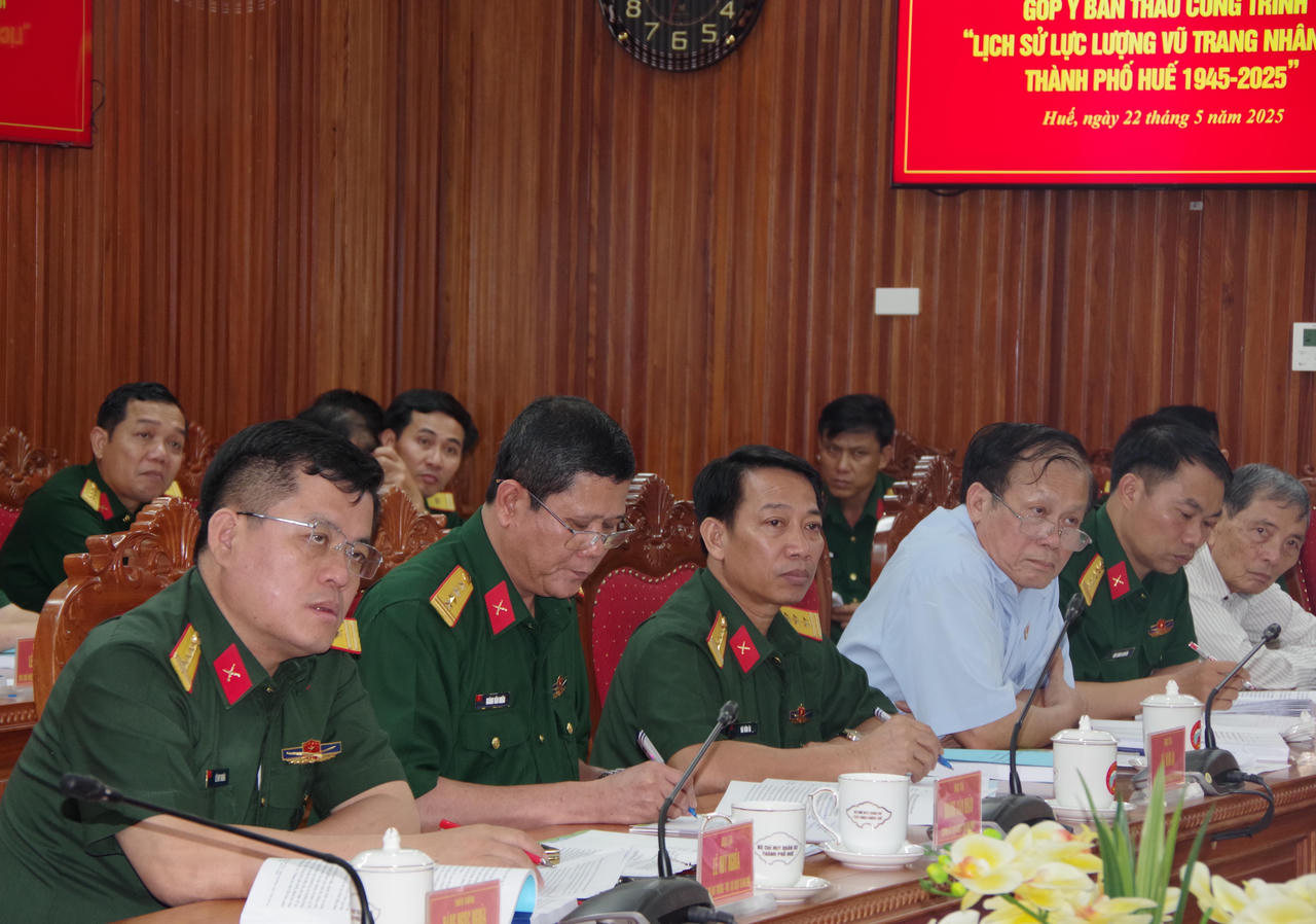 Hội thảo “Công trình Lịch sử lực lượng vũ trang Nhân dân thành phố Huế giai đoạn 1945 – 2025”