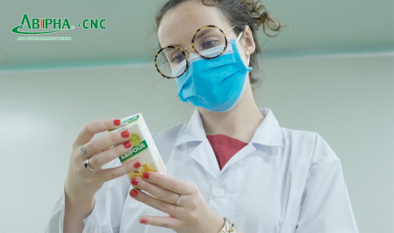 Abipha & Đối tác nguyên liệu keo ong từ Italy - B Natural ký kết hợp tác chiến lược