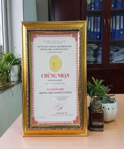 Cách trị mụn trứng cá và giải pháp từ kem thảo dược ngừa mụn Azacné