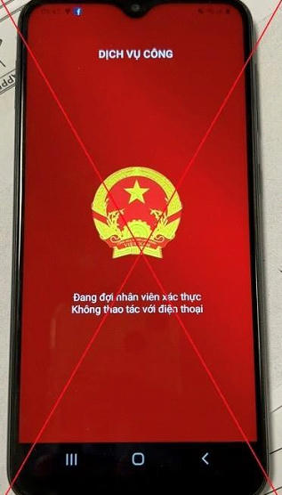 Mất tiền trong tài khoản khi khai báo thông tin cá nhân qua cổng Dịch vụ công "giả mạo"